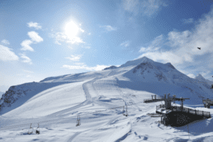 Schneebedecke Berge