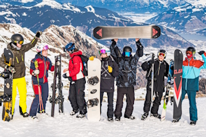 Jugendliche auf Skifreizeit in Zell am See