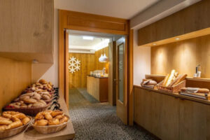 Frühstück im Sportclub Montafon